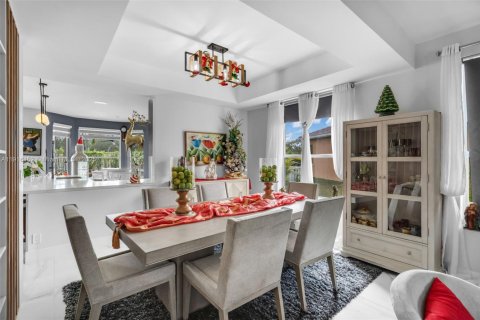 Villa ou maison à louer à Pembroke Pines, Floride: 4 chambres, 225.38 m2 № 1970819 - photo 11