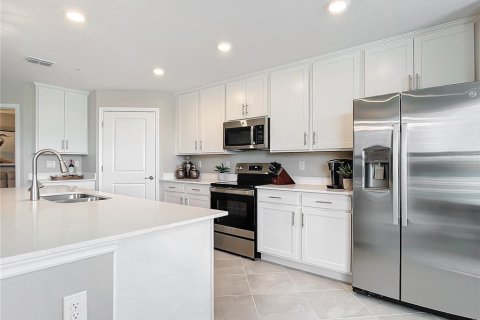 Condo in Venice, Florida, 2 bedrooms  № 1724337 - photo 17