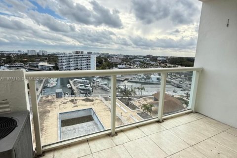 Copropriété à louer à North Miami, Floride: 2 chambres, 99.41 m2 № 2041702 - photo 30