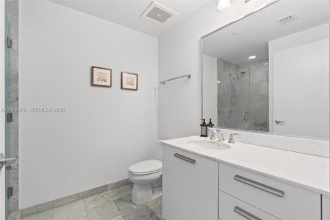Condominio en alquiler en Miami, Florida, 55.83 m2 № 2339871 - foto 20