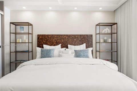 Copropriété à vendre à Miami Beach, Floride: 2 chambres, 142.14 m2 № 1946511 - photo 12