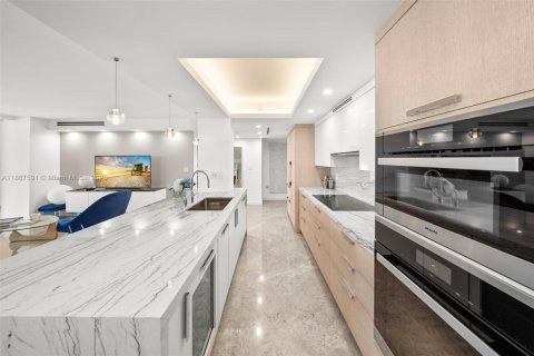 Copropriété à vendre à Miami Beach, Floride: 2 chambres, 142.14 m2 № 1946511 - photo 5
