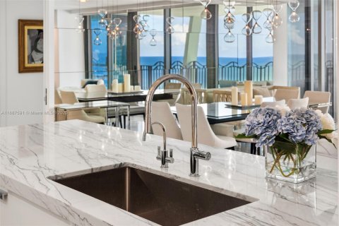 Copropriété à vendre à Miami Beach, Floride: 2 chambres, 142.14 m2 № 1946511 - photo 7