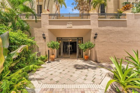 Copropriété à vendre à Sunrise, Floride: 3 chambres, 173.26 m2 № 2084271 - photo 4