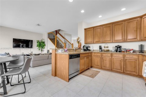 Copropriété à vendre à Sunrise, Floride: 3 chambres, 173.26 m2 № 2084271 - photo 9