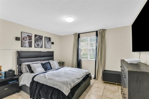 Copropriété à vendre à Pompano Beach, Floride: 1 chambre, 75.53 m2 № 2013308 - photo 19