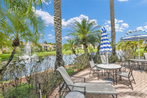 Copropriété à vendre à Pompano Beach, Floride: 1 chambre, 75.53 m2 № 2013308 - photo 29