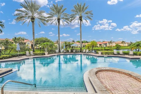 Copropriété à vendre à Pompano Beach, Floride: 1 chambre, 75.53 m2 № 2013308 - photo 27