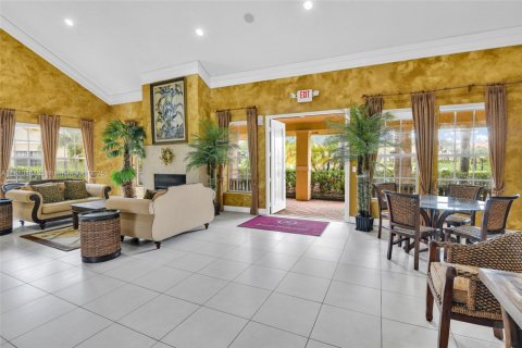 Copropriété à vendre à Pompano Beach, Floride: 1 chambre, 75.53 m2 № 2013308 - photo 24