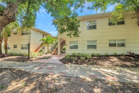 Appartement à louer à Saint Petersburg, Floride: 1 chambre, 56.58 m2 № 2114138 - photo 3