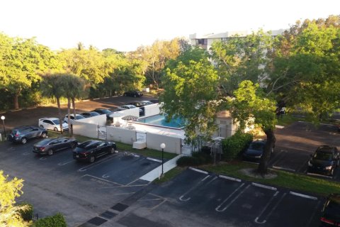 Copropriété à louer à Coral Springs, Floride: 1 chambre, 57.51 m2 № 1168691 - photo 1