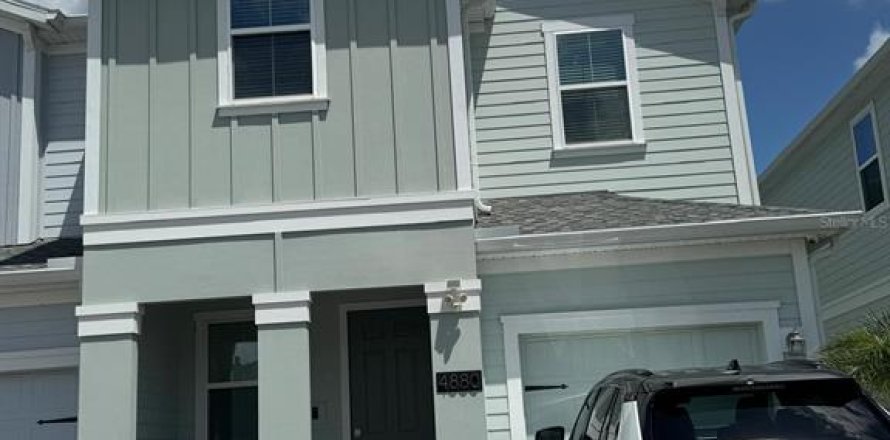 Adosado en Kissimmee, Florida 3 dormitorios, 166.95 m2 № 1780368