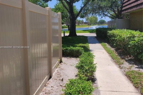 Condominio en venta en West Palm Beach, Florida, 2 dormitorios, 114.83 m2 № 2077707 - foto 6