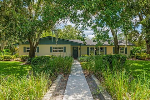 Casa en venta en Gainesville, Florida, 4 dormitorios, 233.46 m2 № 1858016 - foto 1