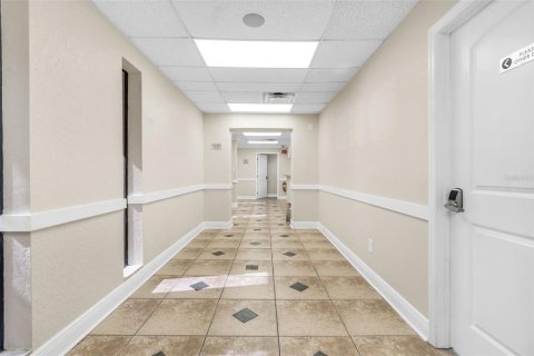 Immobilier commercial à vendre à Tampa, Floride: 370.68 m2 № 1754988 - photo 4