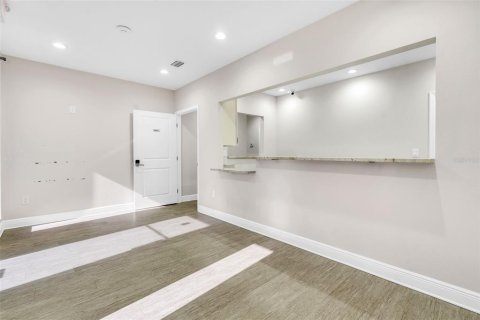 Immobilier commercial à vendre à Tampa, Floride: 370.68 m2 № 1754988 - photo 16