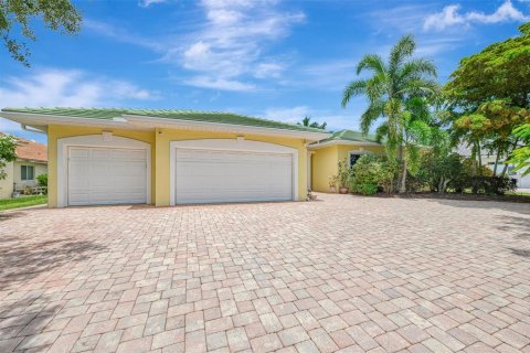 Casa en venta en Sarasota, Florida, 5 dormitorios, 351.64 m2 № 2157731 - foto 8