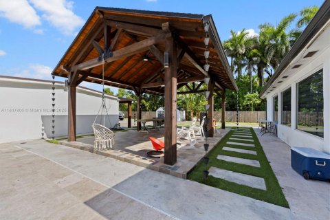 Купить виллу или дом в Майами, Флорида 6 спален, 171.4м2, № 1960730 - фото 30