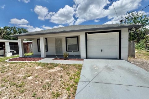 Villa ou maison à louer à Tampa, Floride: 4 chambres, 123.75 m2 № 2112145 - photo 2