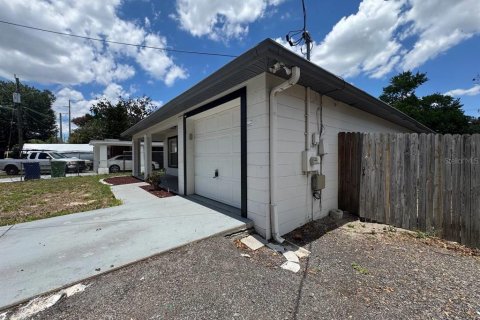 Villa ou maison à louer à Tampa, Floride: 4 chambres, 123.75 m2 № 2112145 - photo 3