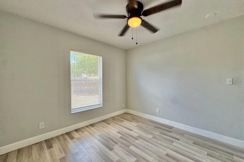Villa ou maison à louer à Tampa, Floride: 4 chambres, 123.75 m2 № 2112145 - photo 23
