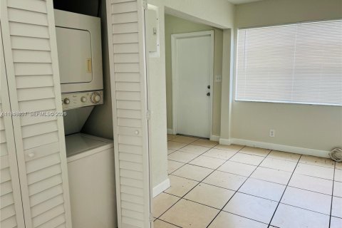 Copropriété à vendre à Plantation, Floride: 2 chambres, 87.14 m2 № 2004404 - photo 3