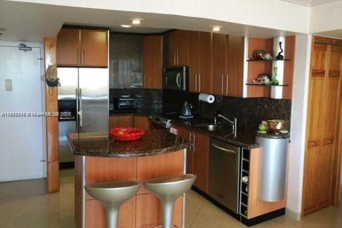 Copropriété à vendre à Aventura, Floride: 2 chambres, 121.98 m2 № 1936298 - photo 7