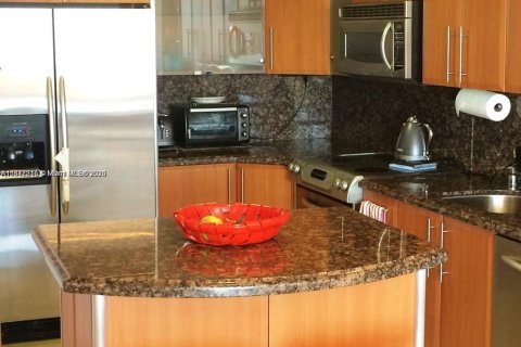 Copropriété à vendre à Aventura, Floride: 2 chambres, 121.98 m2 № 1936298 - photo 12