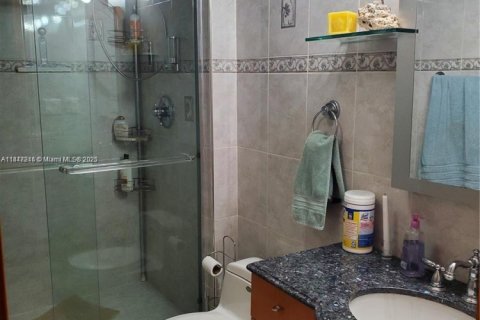 Copropriété à vendre à Aventura, Floride: 2 chambres, 121.98 m2 № 1936298 - photo 9