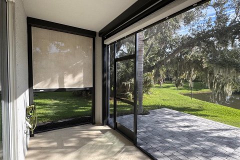 Touwnhouse à vendre à Sarasota, Floride: 3 chambres, 168.99 m2 № 2411650 - photo 8