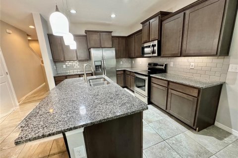 Touwnhouse à vendre à Sarasota, Floride: 3 chambres, 168.99 m2 № 2411650 - photo 14