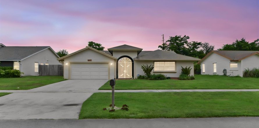 Casa en Boca Raton, Florida 4 dormitorios, 183.2 m2 № 2385477