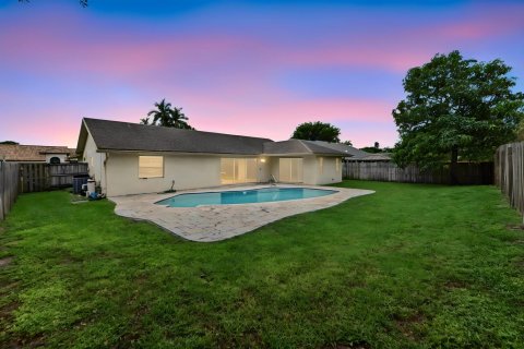 Casa en venta en Boca Raton, Florida, 4 dormitorios, 183.2 m2 № 2385477 - foto 3