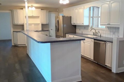 Casa en alquiler en Ormond Beach, Florida, 4 dormitorios, 179.67 m2 № 1898410 - foto 5
