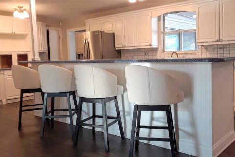 Casa en alquiler en Ormond Beach, Florida, 4 dormitorios, 179.67 m2 № 1898410 - foto 4