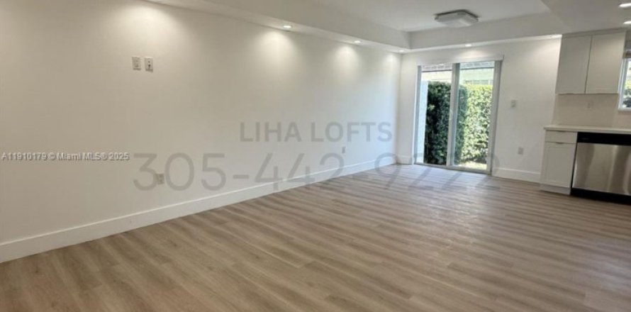 Appartement à Miami, Floride 2 chambres, 438.13 m2 № 1966412