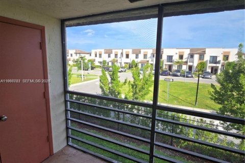 Condominio en alquiler en Miami, Florida, 2 dormitorios, 88.81 m2 № 2028984 - foto 13