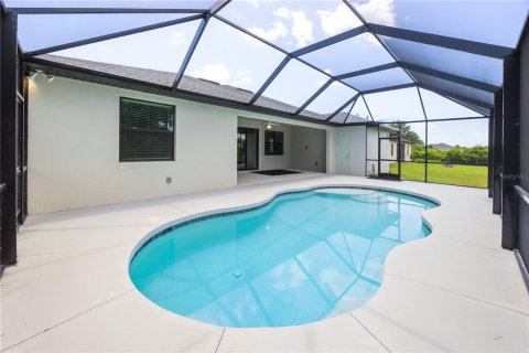 Casa en venta en North Port, Florida, 4 dormitorios, 180.97 m2 № 2225566 - foto 2