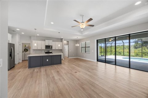 Casa en venta en North Port, Florida, 4 dormitorios, 180.97 m2 № 2225566 - foto 8