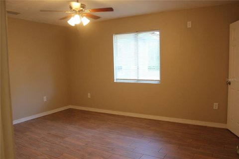 House in Punta Gorda, Florida 4 bedrooms, 214.88 sq.m. № 2232539 - photo 10