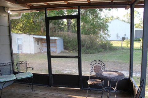 House in Punta Gorda, Florida 4 bedrooms, 214.88 sq.m. № 2232539 - photo 26