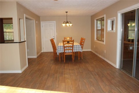 House in Punta Gorda, Florida 4 bedrooms, 214.88 sq.m. № 2232539 - photo 6