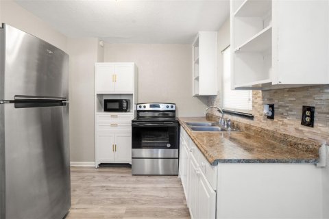 Villa ou maison à vendre à Saint Petersburg, Floride: 2 chambres, 65.4 m2 № 1574955 - photo 5