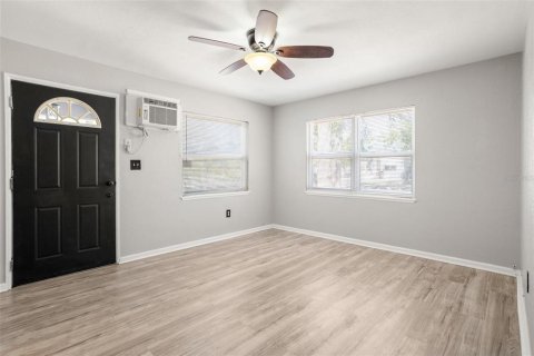 Villa ou maison à vendre à Saint Petersburg, Floride: 2 chambres, 65.4 m2 № 1574955 - photo 3