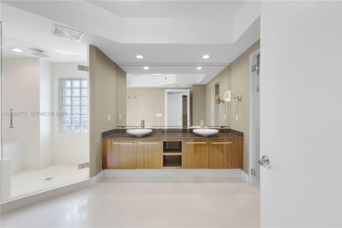 Снять в аренду кондоминиум в Холливуд, Флорида 3 спальни, 193.98м2, № 1987503 - фото 25