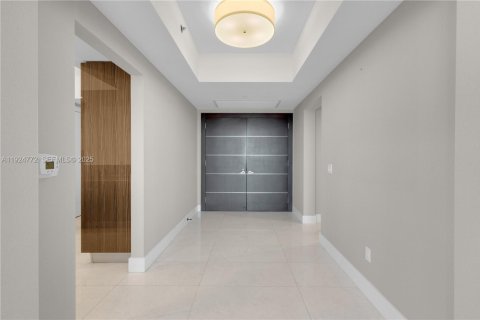 Снять в аренду кондоминиум в Холливуд, Флорида 3 спальни, 193.98м2, № 1987503 - фото 10