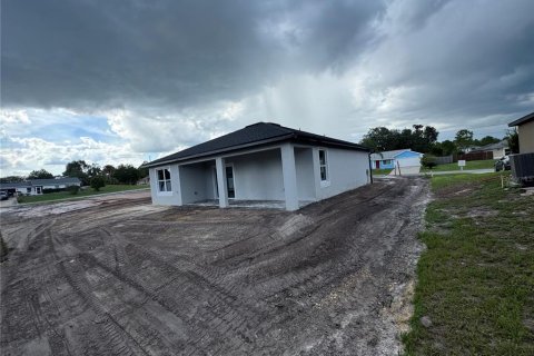 Casa en venta en Deltona, Florida, 4 dormitorios, 172.52 m2 № 1885317 - foto 14