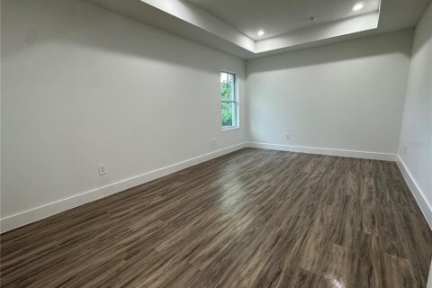 Casa en venta en Deltona, Florida, 4 dormitorios, 172.52 m2 № 1885317 - foto 8
