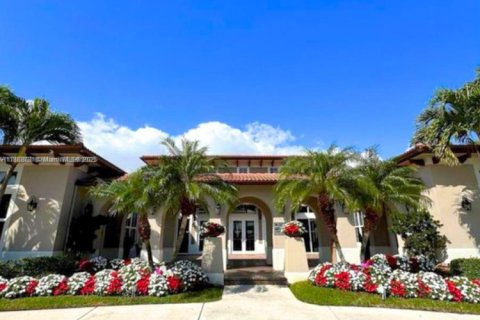 Adosado en venta en Cutler Bay, Florida, 3 dormitorios, 128.48 m2 № 1939011 - foto 28