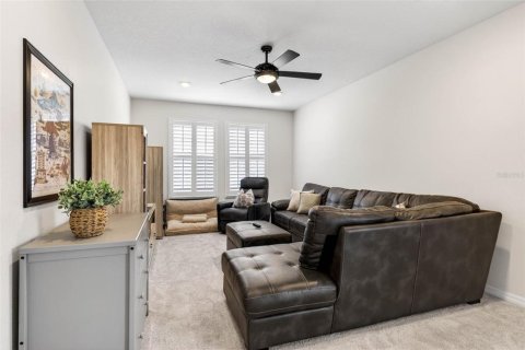 House in Dade City, Florida 5 bedrooms, 272.58 sq.m. № 2349480 - photo 29